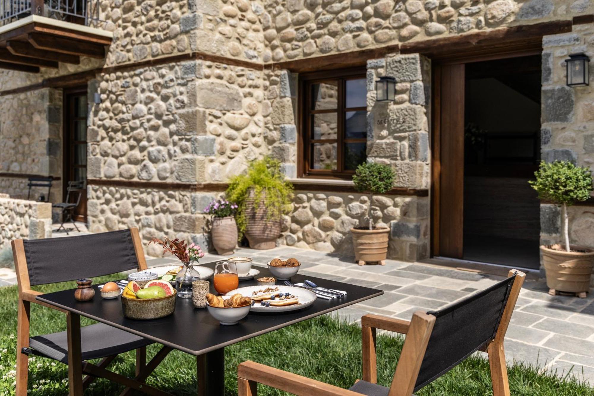 Mones Bed & Breakfast Kastrákion Eksteriør bilde